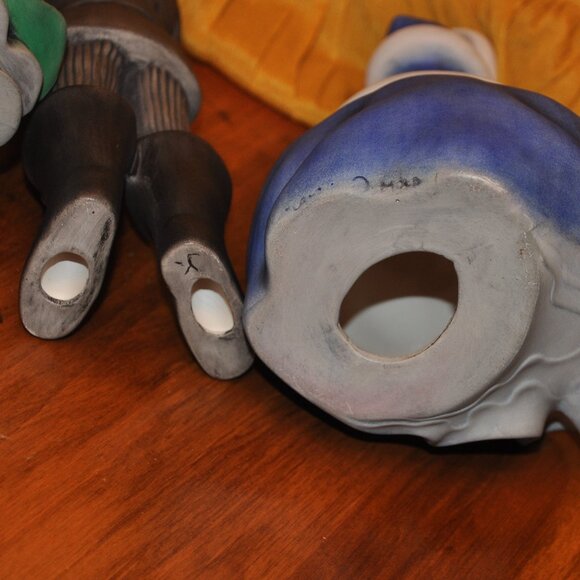 3 Vintage Ceramic Atlantic Mold Hand Painted Christmas Carolers 9” Figurines - Picture 9 of 9